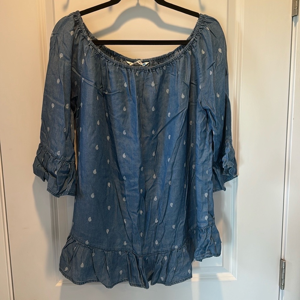 Given kale blouse top